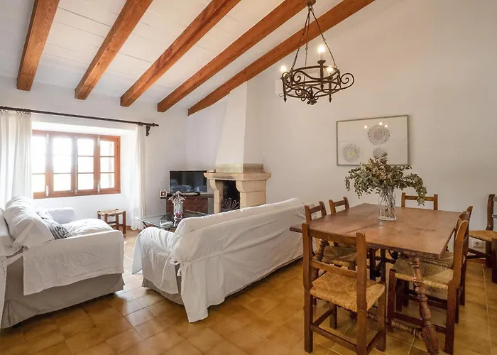 Будинок відпочинку Colonya Petit