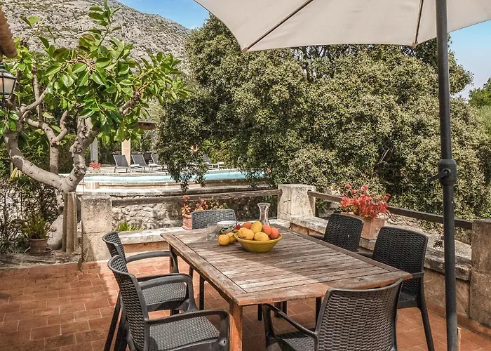 Будинок відпочинку Colonya Petit *